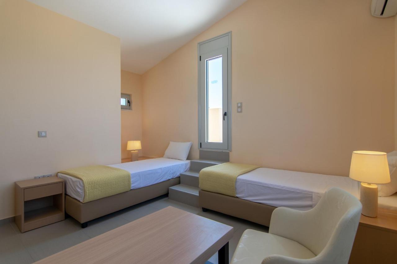 Yanni'S Villas Adelianos Kampos Ngoại thất bức ảnh